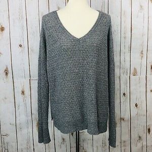 AMERICAN EAGLE COMFY V-NECK GREY SWEATER